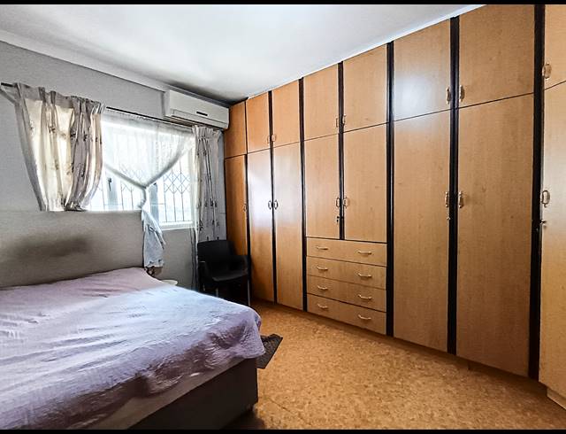 4 BEDROOM HOUSE FOR SALE IN AVOCA